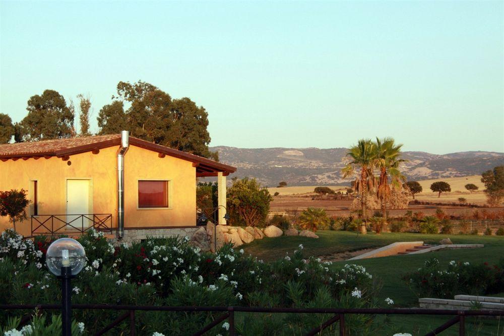 Janas Country Resort Mores Exterior foto