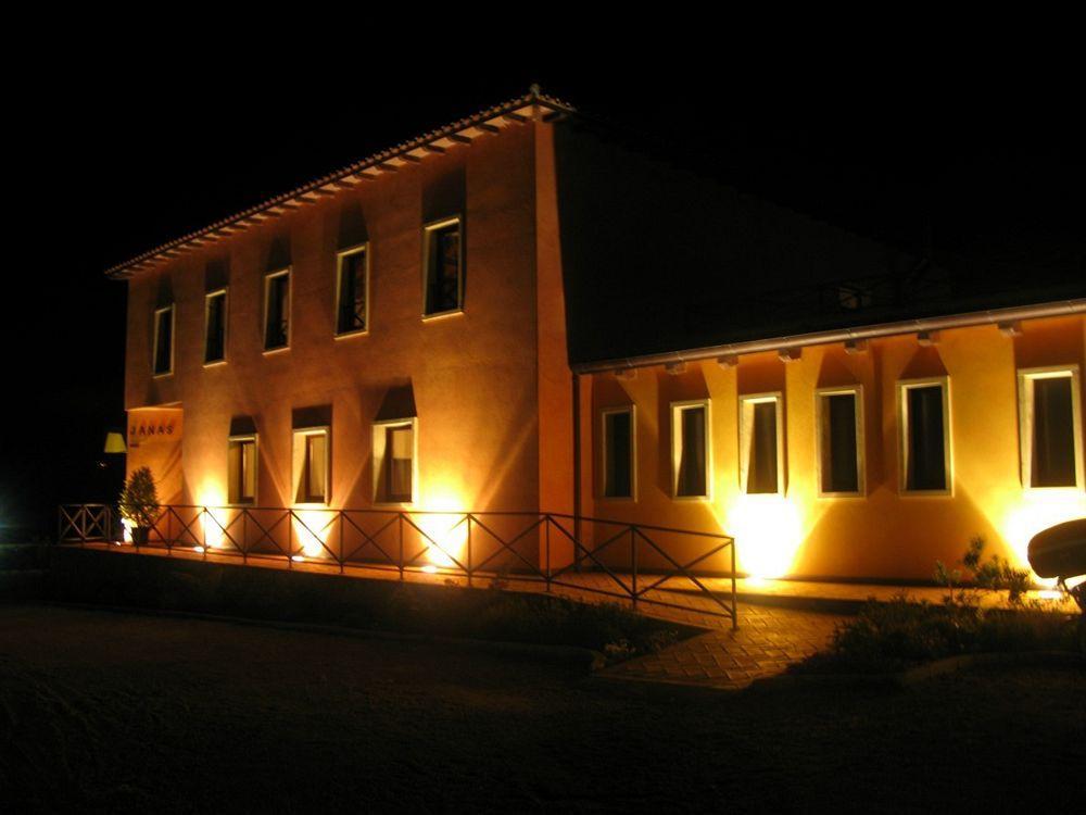 Janas Country Resort Mores Exterior foto